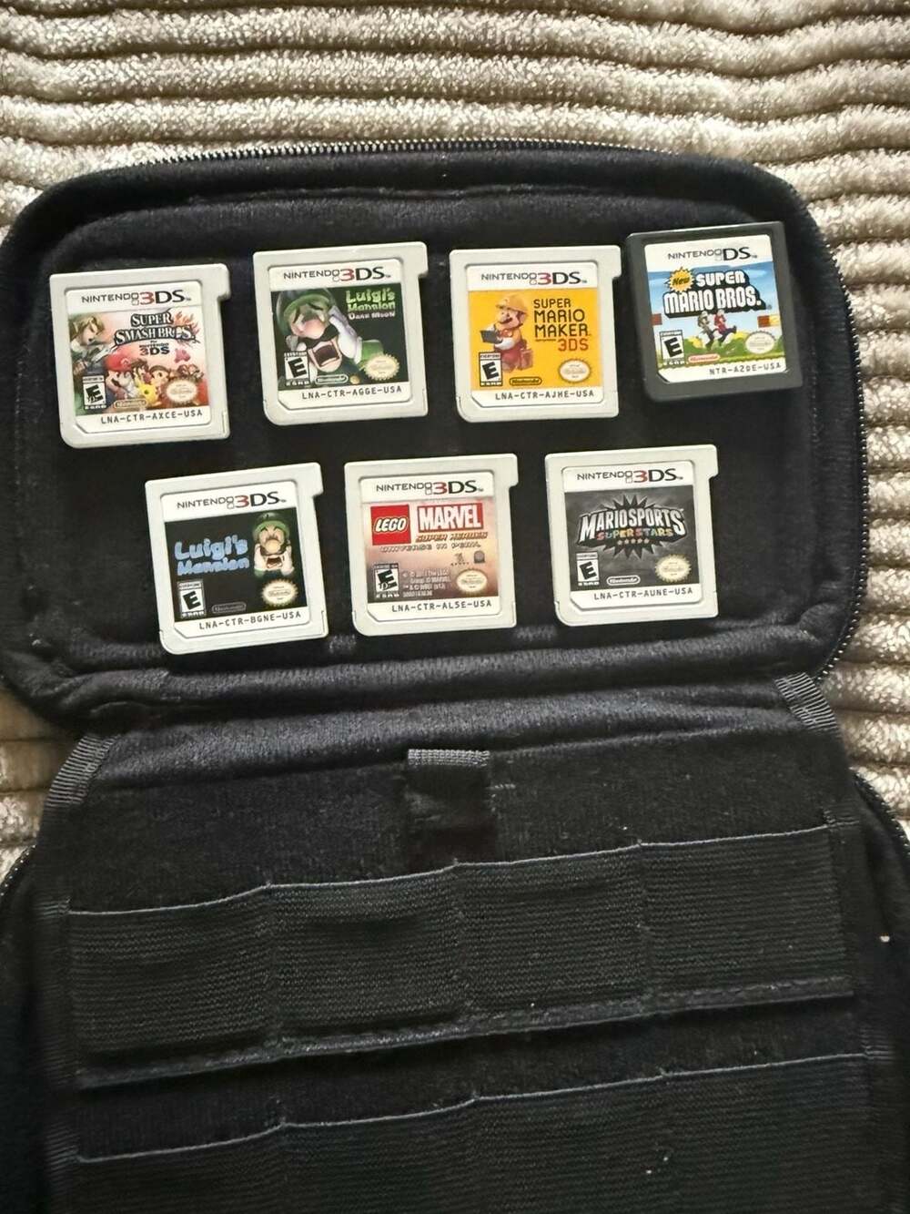 Nintendo 3DS Game Cartridges Lot with Case